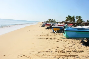 வடமாராட்சி கிழக்கில் சட்டவிரோத கடற்றொழிலில் ஈடுபடும் வெளிமாவட்ட மீனவர்கள்