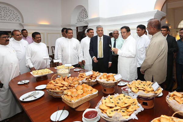 மதிய உணவு இடைவேளை நேரமும் குறைப்பு! | Reduced Lunch Break Time Parliament