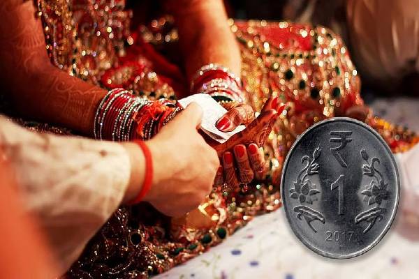 மொய் வைக்கும்போது 1 ரூபாய் சேர்த்து வைப்பது ஏன்னு தெரியுமா? | Why Do We Add One Rupee Coin In The Gift Cover