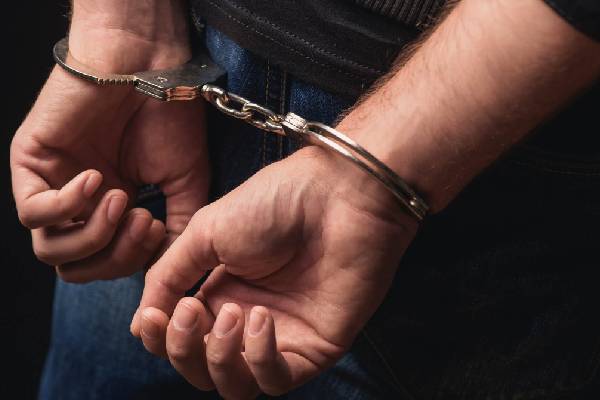 புதையல் தோண்டிய இருவர் கைது | Two Treasure Diggers Arrested