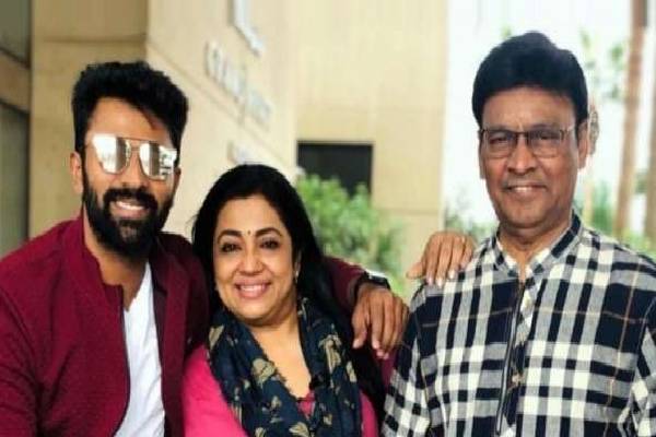 42 ஆவது திருமண நாளை கொண்டாடும் பாக்யராஜ்-பூர்ணிமா: மகனின் நெகிழ்ச்சியான பதிவு வைரல்! | Poornima And Bhagyaraj 42Th Wedding Anniversary