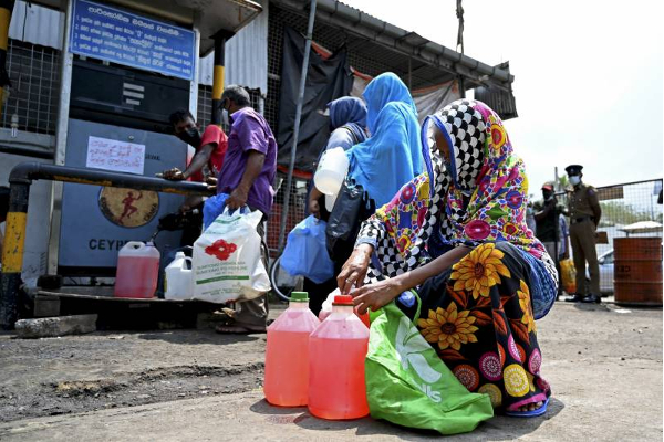 பலருக்கும் பேரிடியான ரணிலின் தகவல் | Fuel Price World War
