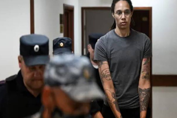 ரஷ்யாவில் கைதான அமெரிக்க கூடைப்பந்து வீராங்கனை விடுதலை! | American Basketball Player Arrest Russia Released