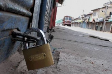 அரசுக்கு எதிராக 300 க்கும் மேற்பட்ட தொழிற்சங்கங்கள் எடுத்துள்ள அதிரடி முடிவு!