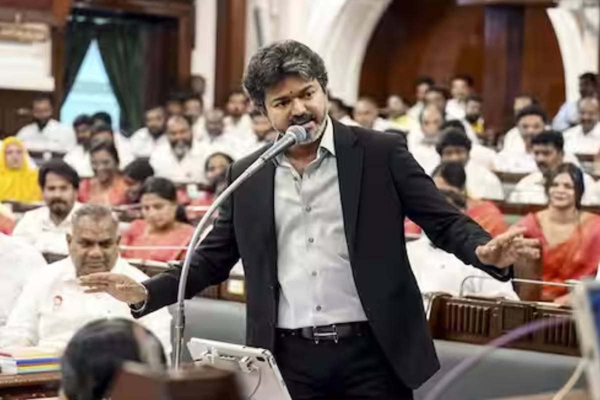 சட்டமன்றத்தில் உடல்மொழி சர்ச்சை ; முதலமைச்சர் விஜய் விளக்கம் | Body Language Controver Legislative Assembly Vijay