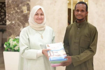 மூன்று முறை கைது... கனவை நிறைவேற்ற 4,000 கி.மீ மிதி வண்டியில் பயணித்த நபர்