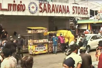 கோடியில் சம்பாதிச்சுட்டு கடன் கட்டலையா? சரவணா ஸ்டோருக்கு வந்த சோதனை