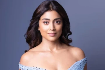 நடிகை ஸ்ரேயா சரணின் மொத்த சொத்து மதிப்பு.. எவ்வளவு தெரியுமா