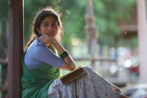 சாய் பல்லவி பற்றி பரவிய அந்த செய்தி உண்மையா? வந்த அதிகாரப்பூர்வ விளக்கம் | Sai Pallavi Not Part Of Pushpa 2