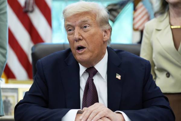 இந்திய வணிக நிர்வாகிகளின் விசாக்களை ரத்து செய்த அமெரிக்கா | Us Revokes Visas For Indian