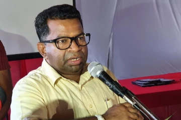 நம்பிக்கையில்லா பிரேரணையில் எனக்கு உடன்பாடு இல்லை: பிள்ளையான் (Photos)