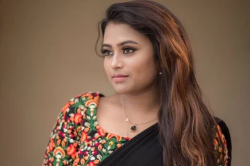 முதன்முறையாக கணவருடன் சேர்ந்து கர்ப்பமாக இருக்கும் நேரத்தில் அழகிய போட்டோ ஷுட் நடத்திய பரீனா- கலக்கல் வீடியோ