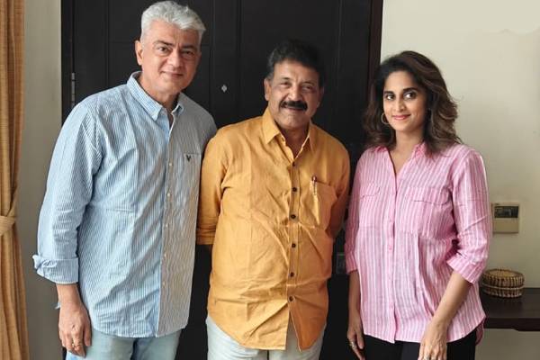 கிறிஸ்துமஸ் தினத்தில் வெளிவந்த அஜித்-ஷாலினியின் லேட்டஸ்ட் போட்டோ... வெளியிட்ட பிரபலம் | Ajith Shalini Unseen Photos With Suresh Chandra