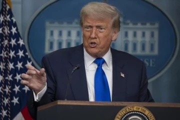 அமெரிக்க பத்திரிகை மீது நஷ்ட ஈடு கோரி ட்ரம்ப் வழக்கு