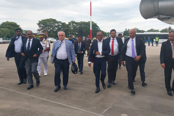 நிவாரணப் பொருட்களுடன் வந்தது ரஷ்ய விமானம் | Russian Plane Arrives With Relief Supplies Lanka நிவாரணப் பொருட்களுடன் வந்தது ரஷ்ய விமானம் | Russian Plane Arrives With Relief Supplies Lanka