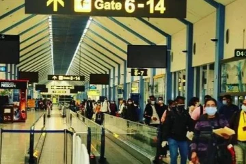 போலியான விசா மூலம் வெளிநாடு - யாழ் இளைஞன் கைது..!