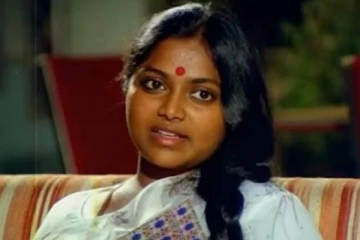 பிரபல நடிகை சரிதாவின் தங்கை யார் தெரியுமா, அவரும் ஒரு நடிகை தானா... யார் தெரியுமா?