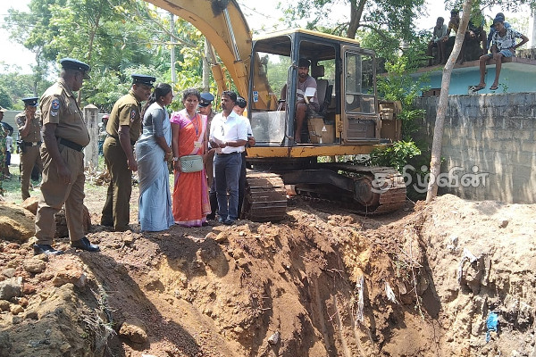 கிளிநொச்சியில் முன்னெடுக்கப்பட்ட புதையல் அகழ்வு (Photos) | Excavation Of Treasure In Kilinochchi