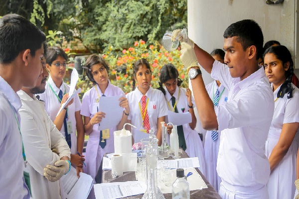 உடன் நடவடிக்கை எடுங்கள்- கல்வி அமைச்சின் செயலாளருக்கு பறந்த உத்தரவு | Take Action Order Secretary Ministry Of Education