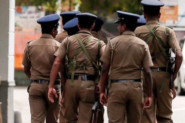 பொலிஸார் மீது தாக்குதல்;  இருவர் வைத்தியசாலையில்!