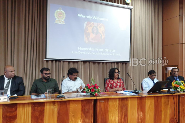 யாழ் வந்த பிரதமர் ஹரிணி : புதிய கல்விச் சீர்திருத்தம் குறித்து முக்கிய கலந்துரையாடல்! | Harini Amarasuriya Visit Jaffna Education Reform