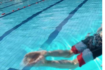 පිහිනුම් තටාකයේ අවසන් හුස්ම හෙලූ සරසවි සිසුවා..