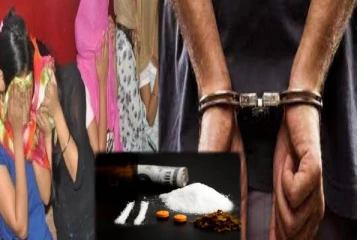 போதைப்பொருள் விருந்து; நான்கு வாடகை அழகிகளுடன் ஐவர் கைது!