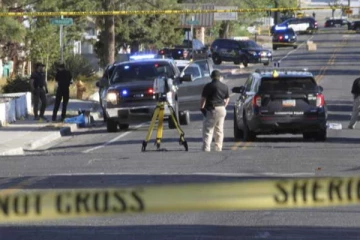 18 හැවිරිදි තරුණයාගේ බිහිසුණු සමූහ වෙඩි තැබීම..(VIDEO)