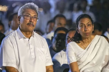 கோட்டாவின் மனைவியை மிரட்டிய சிகை அலங்கரிப்பாளர்!