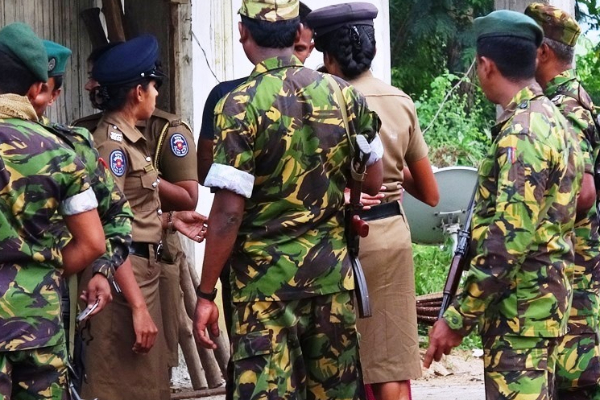 பெண் பொலிஸ் கான்ஸ்டபிள் செய்த மோசமான செயல்; குற்றத்தை தடுக்க வேண்டியவர்களே இப்படியா! | Badulla Woman Police Constable Arrested With Drugs