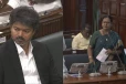 முதல்வர் வீட்டிற்கு முகத்தை மூடி வந்தது யார்? விஜய்க்கு நேராக பிரேமலதா கேள்வி