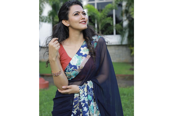 பீஸ்ட் திரைப்படத்தில் முக்கிய நடிகையின் கதாபாத்திரம் இது தானா ! வெளியான புதிய தகவல்.. | Beast Movie Aprna Das