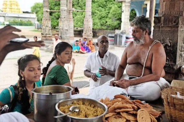 தமிழகத்தின் முக்கியமான கோயில்களின் பிரசாதங்கள் என்னென்ன தெரியுமா? | A List Of Common Temple Prasadam தமிழகத்தின் முக்கியமான கோயில்களின் பிரசாதங்கள் என்னென்ன தெரியுமா? | A List Of Common Temple Prasadam