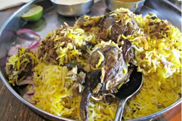 சுட சுட சூப்பரான கத்தரிக்காய் பிரியாணி! இதை மட்டும் சேர்த்தால் போதும்