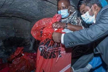 ஆப்பிரிக்க நாட்டில் கொரோனா தடுப்பூசிகள் எரிப்பு..ஏன் தெரியுமா?