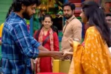 பிக்பாஸ் கொடுத்த 5 லட்சத்திற்கு சண்டையிட்ட இரண்டு போட்டியாளர்கள்... இறுதியில் எடுத்துக்கொண்டு வெளியேறியது யார் தெரியுமா?