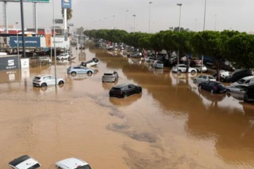 ஸ்பெய்ன் வெள்ளத்தில் பலி எண்ணிக்கை 200ஆக உயர்வு