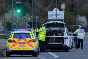 20 வயதுடைய இளைஞனின் உயிரைப்பறித்த லண்டன் பொலிஸார்!