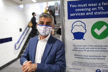 சுரங்க ரயில்களில் இனி இது கிரிமினல் குற்றம்... சட்டமாக்க அரசை வலியுறுத்தும் லண்டன் மேயர்