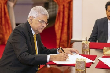 எம் பி பதவியை துறந்தார் ஜனாதிபதி ரணில்!