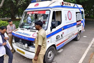 விஷம் குடித்த நிலையில் காப்பாற்ற வந்த தம்பியை வெட்டிக்கொன்ற அண்ணன்