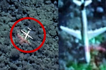 கடலில் மூழ்கி கிடக்கும் பயணிகள் விமானம்! கூகுள் மேப்ஸ் பயனர்களை குழப்பிய புகைப்படம்