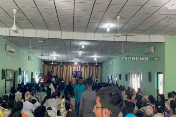 மன்னாரில் பாடல் போட்டி: பாரிய பண மோசடி! ஏமாற்றத்துடன் திரும்பிய மக்கள் | Singing Competition In Mannar Financial Fraud