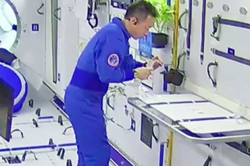 விண்வெளி வீரர்களின் காணொலி