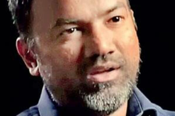 இலங்கையில் இல்லாத சுரேஷ் சலே எப்படி சஹ்ரானை சந்தித்தார்..! சரத்வீரசேகர கேள்வி | How Suresh Saleh Who Not In Sri Lanka Met Zahran