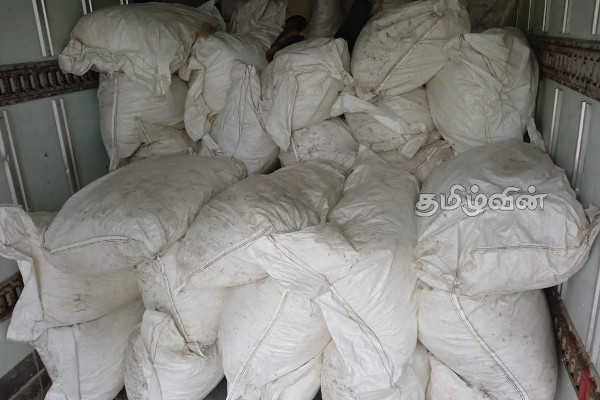 வவுனியாவில் மீட்கப்பட்ட பெருமளவிலான மஞ்சள்: விசாரணையில் வெளிவந்த தகவல் | Vavuniya Turmeric Sl Police