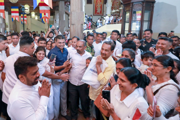 பலரையும் வியக்க வைத்த ஜனாதிபதி அநுர குமார ; ஆரம்பமான அநுரவின் அதிரடி | Anura Shocks Many At The Beginning Of The Year பலரையும் வியக்க வைத்த ஜனாதிபதி அநுர குமார ; ஆரம்பமான அநுரவின் அதிரடி | Anura Shocks Many At The Beginning Of The Year