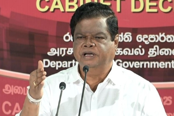இன, மத ரீதியான பிளவுகளுக்கு அரசாங்கம் துணைபோகாது - பந்துல குணவர்தன | Sri Lankan Religious Divide Government
