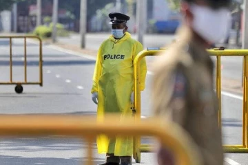 ஊரடங்கு நீடிக்கப்படலாம்! முன்னாள் பிரதமர் வெளியிட்ட தகவல்