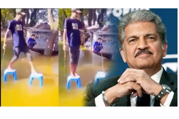 தேங்கிய மழைநீரில் நனையாமல் நடந்தவரின் திறமையை பார்த்து வியந்துபோன ஆனந்த் மஹிந்திரா - வைரலாகும் வீடியோ